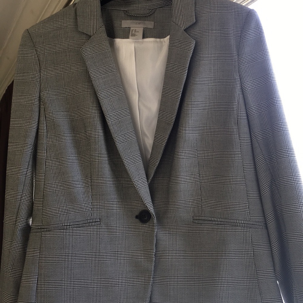H&M ladies houndstooth blazer
